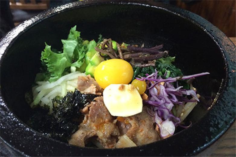 嗒嗒米石锅拌饭